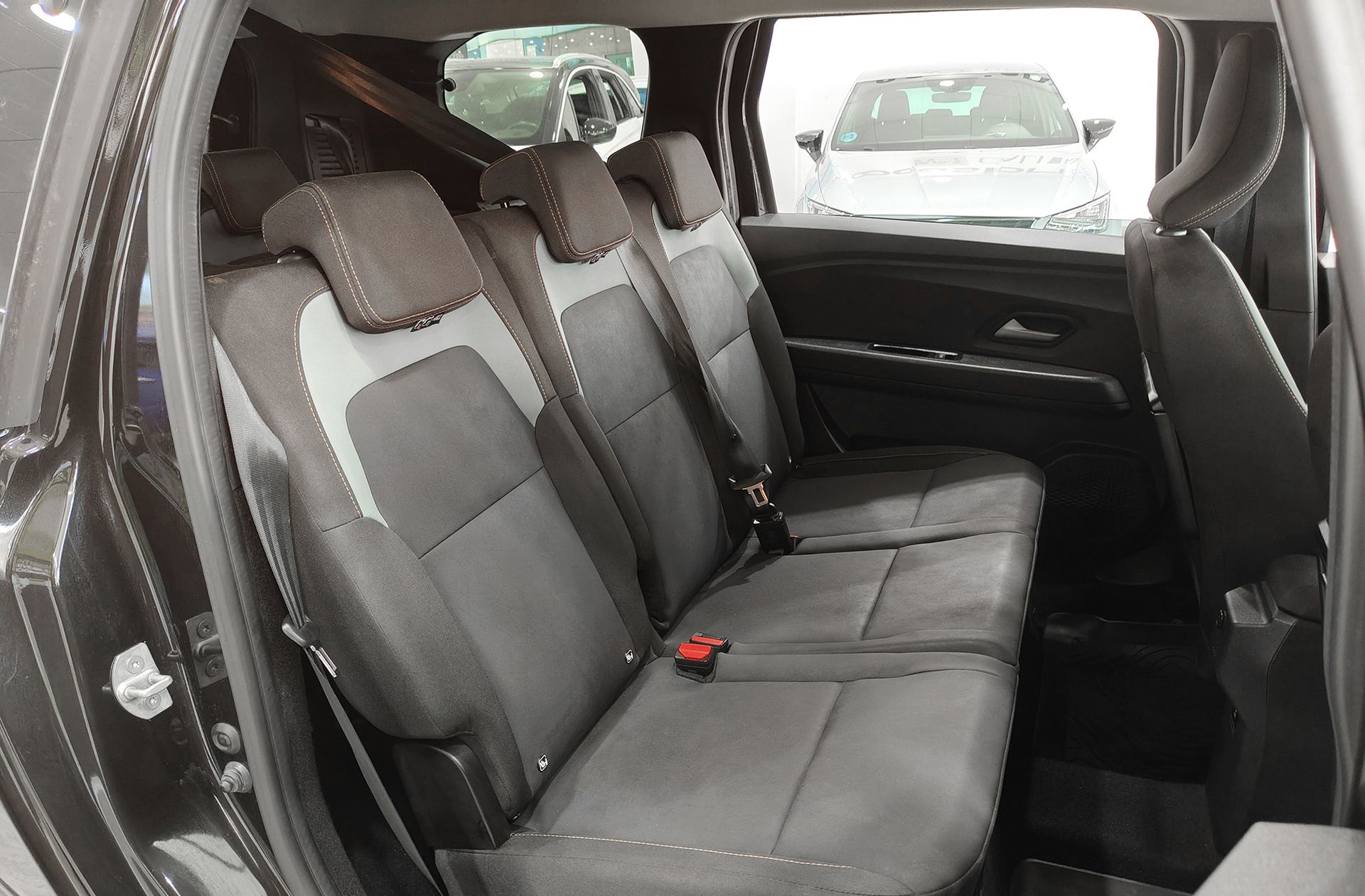 Dacia Jogger Extreme Hybrid 7 plazas - foto 19