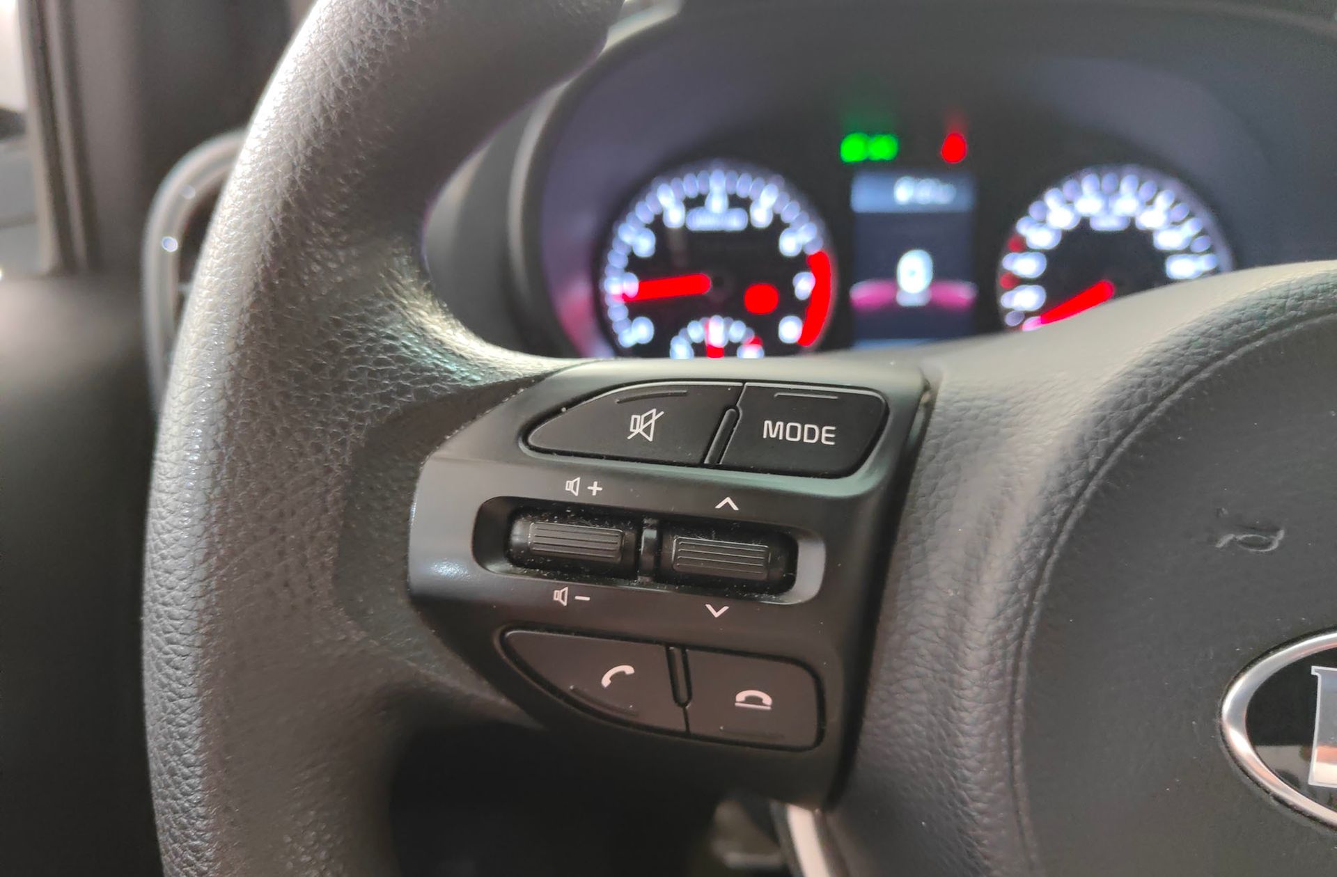 Kia Picanto 1.0 DPi Concept Pack Comfort - foto 21