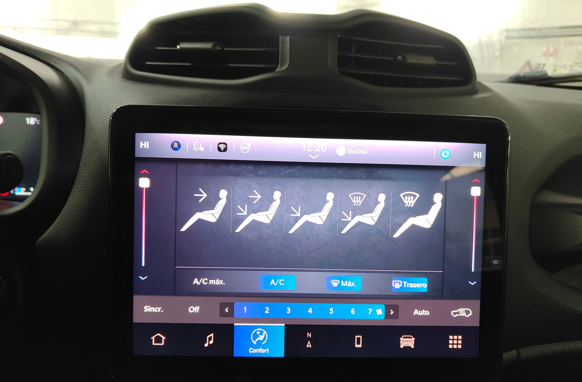 Jeep Renegade eHybrid 1.5 Limited ATX - foto 31