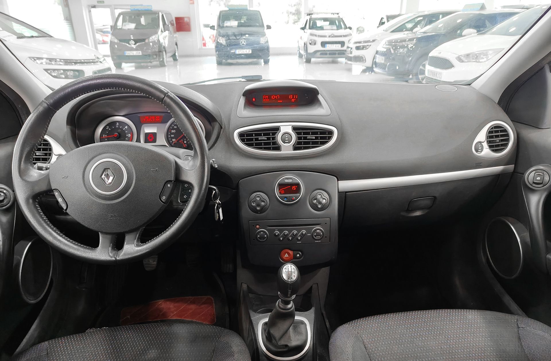 Renault Clio 1.5 dCi Confort Dynamique - foto 6