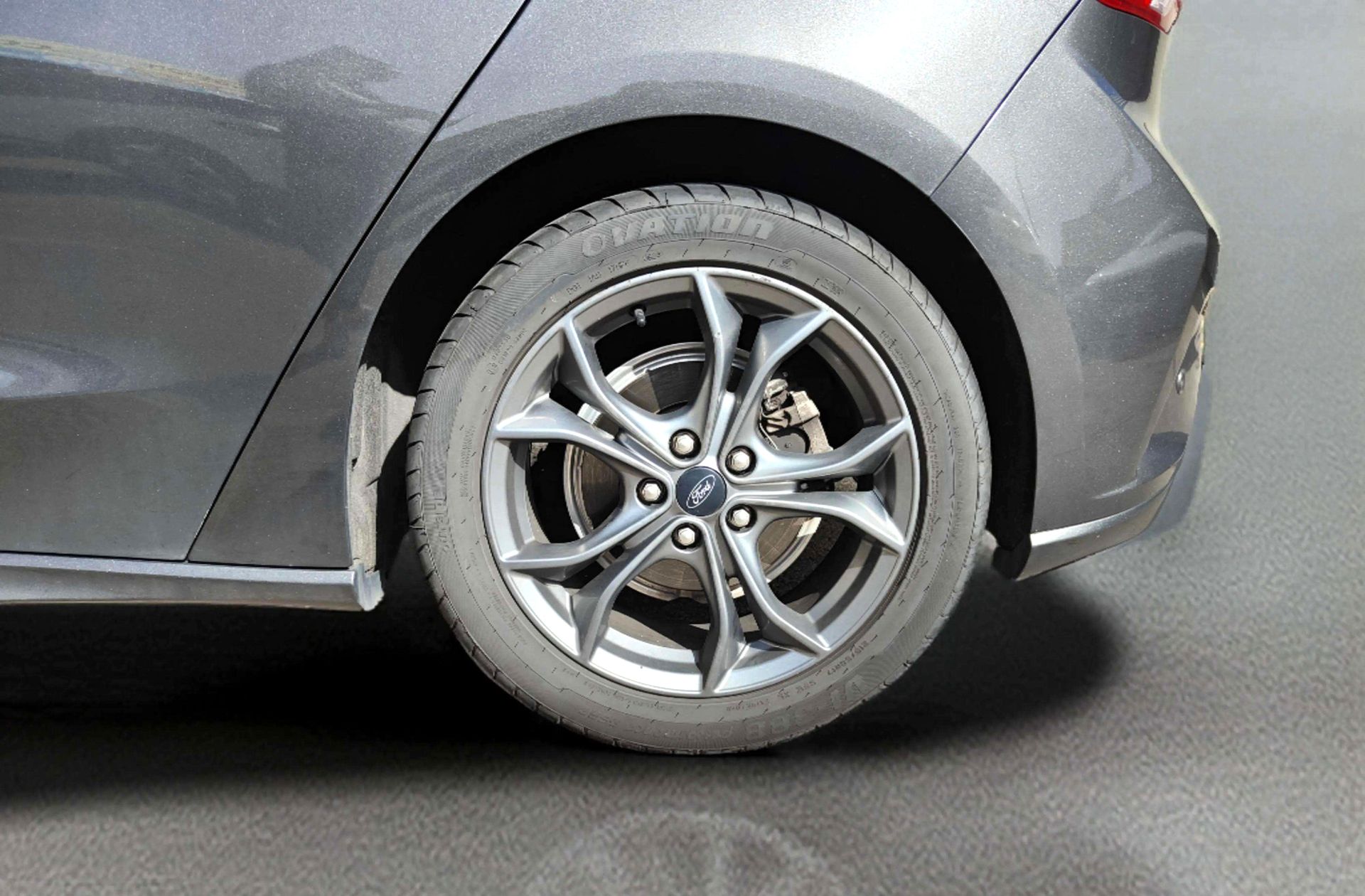 Ford Focus 1.0 EcoBoost ST-Line - foto 40