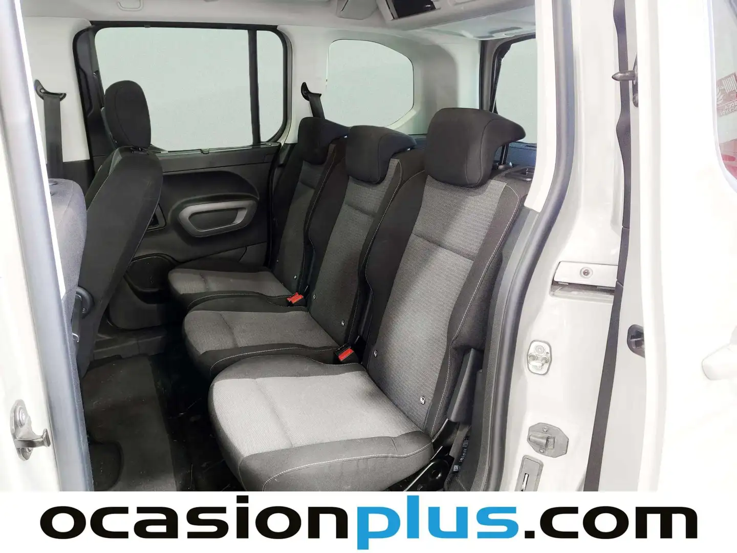 Foto Toyota Proace City Verso Toyota Proace City Verso 1.5D Family Advance L1 Auto (131 CV)