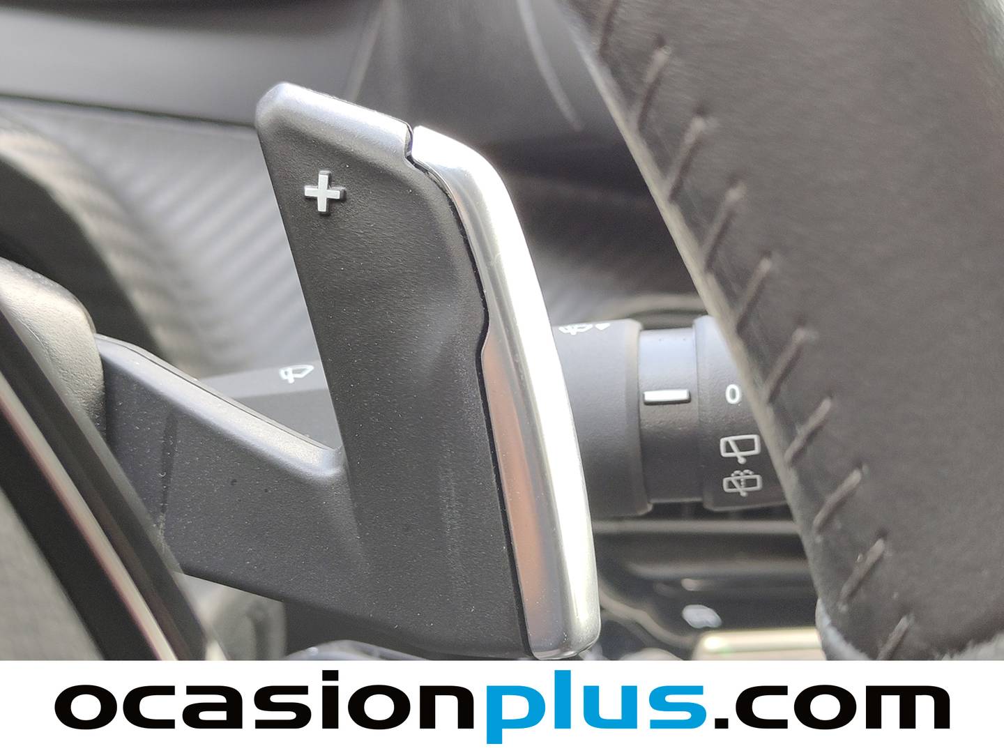 Peugeot 208 Peugeot 208 Style Hybrid 110 eDCS6 (110 CV) automático