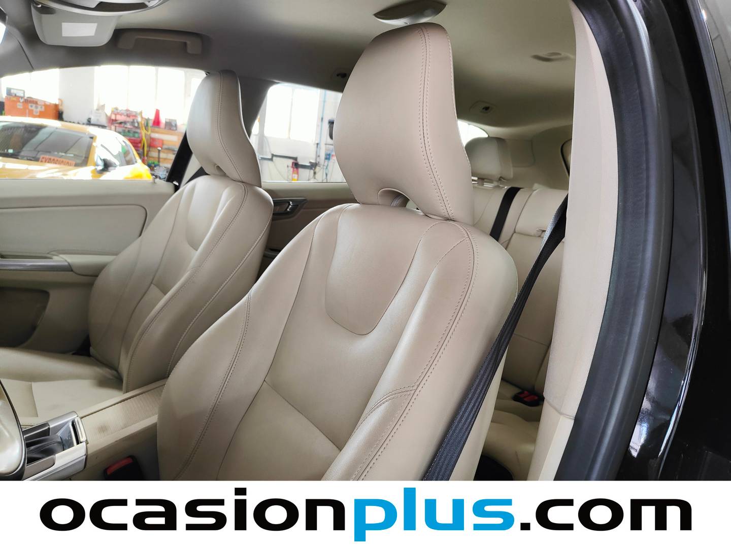 Foto Volvo XC60 Volvo XC60 D4 Momentum AWD Auto (190 CV)