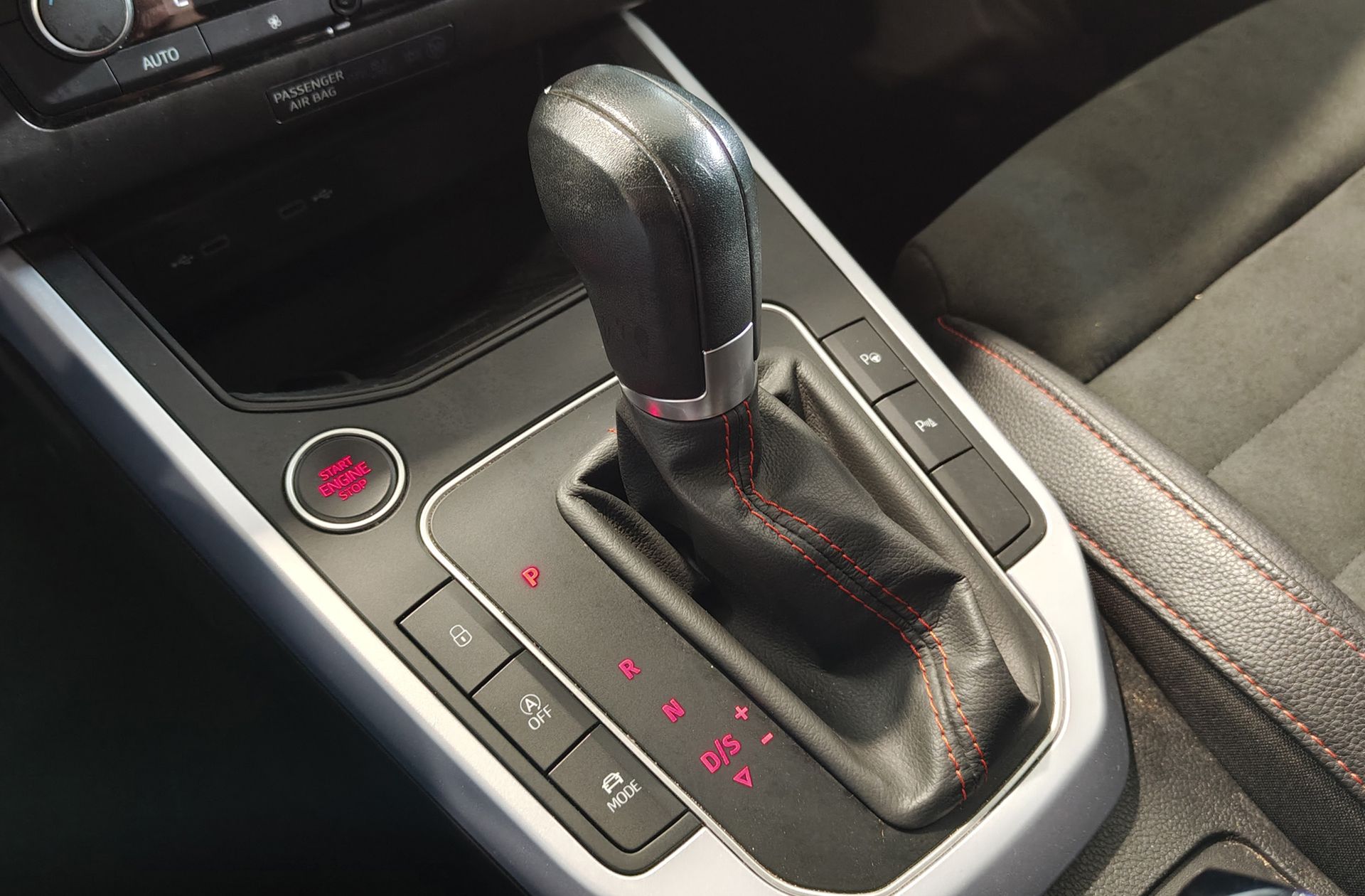 SEAT Arona 1.5 TSI FR XL DSG - foto 5