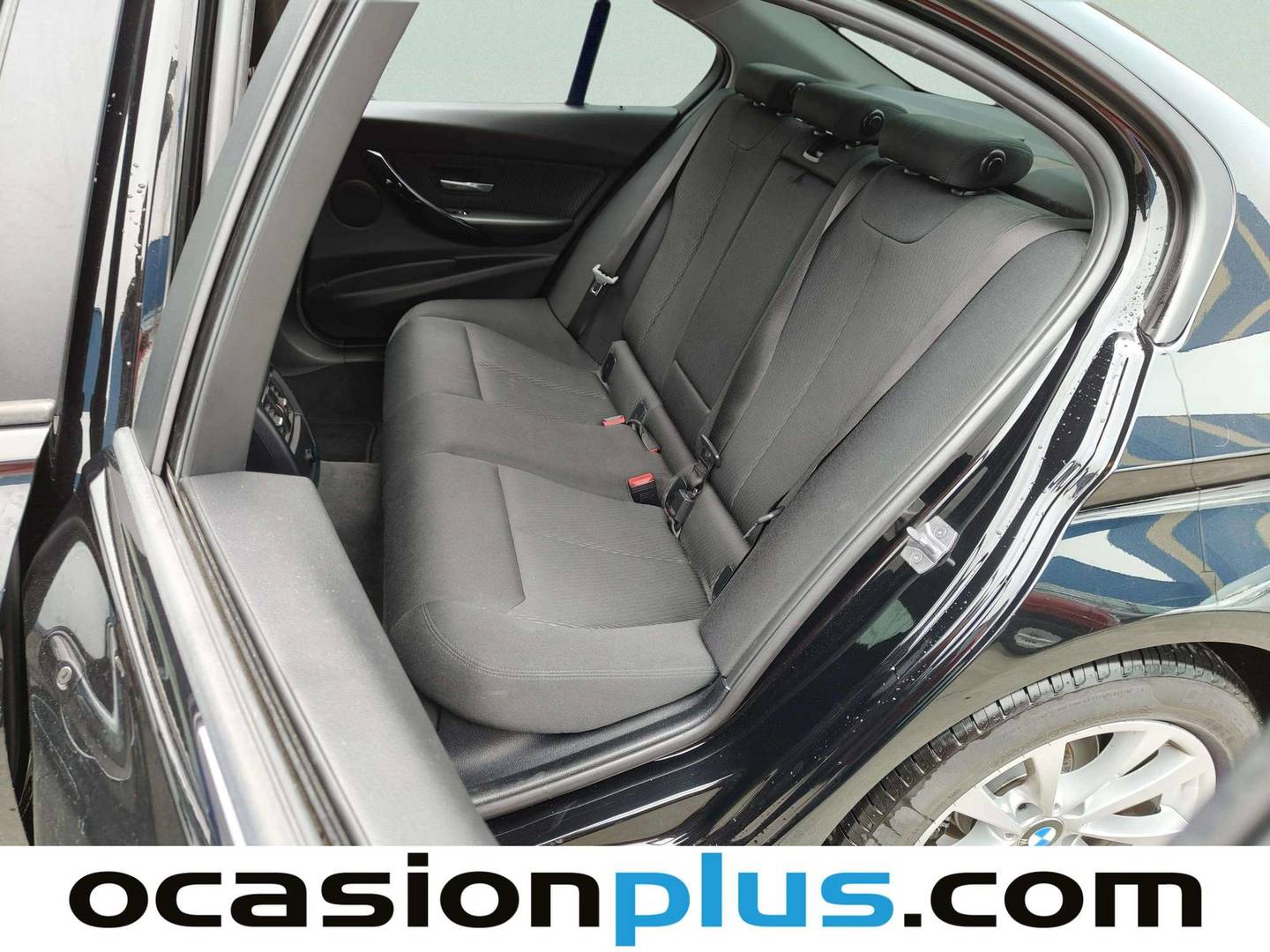 Foto BMW Serie 3 BMW Serie 3 318d Business (150 CV)