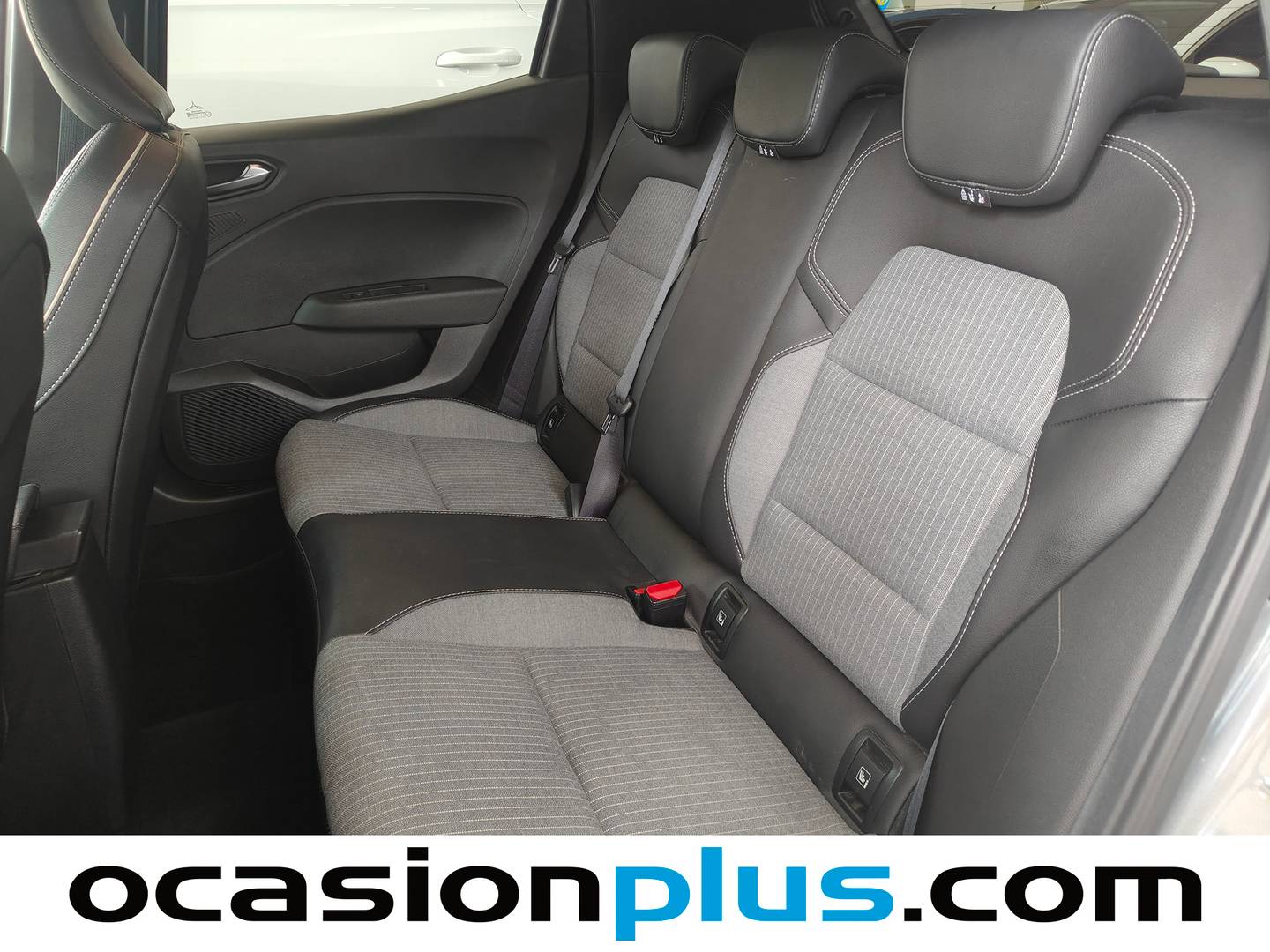 Foto asientos traseros Renault Clio Renault Clio Techno TCe (90 CV)