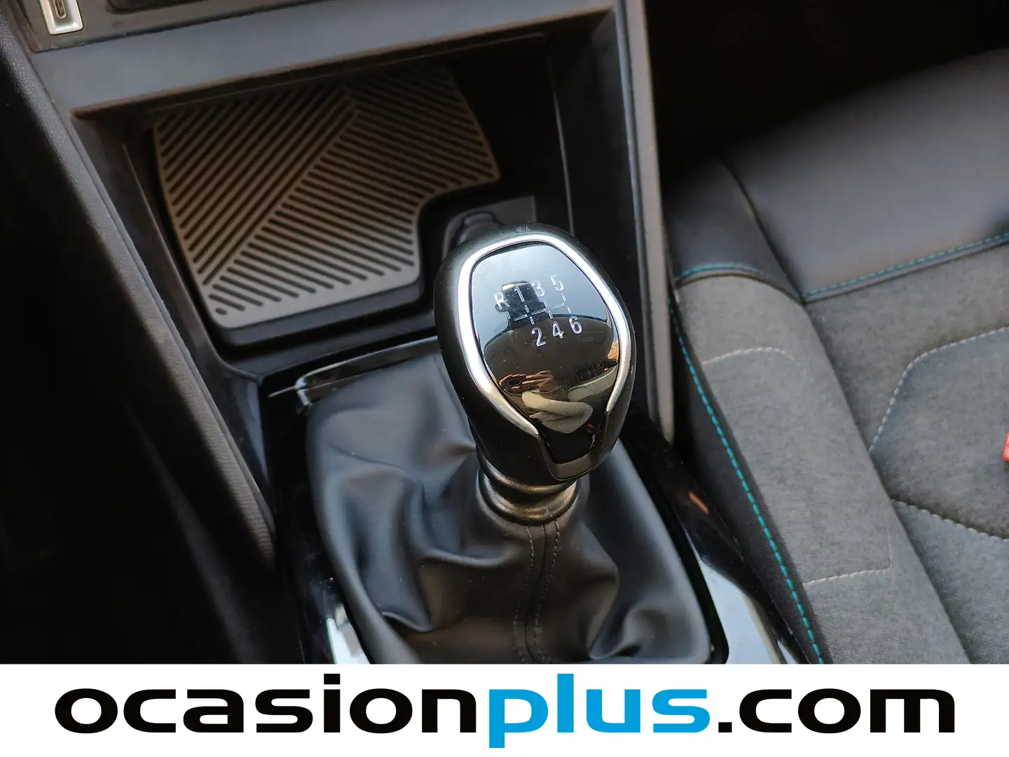 Foto Citroën C4 Citroen C4 PureTech 130 S&S 6v Feel Pack (130 CV)