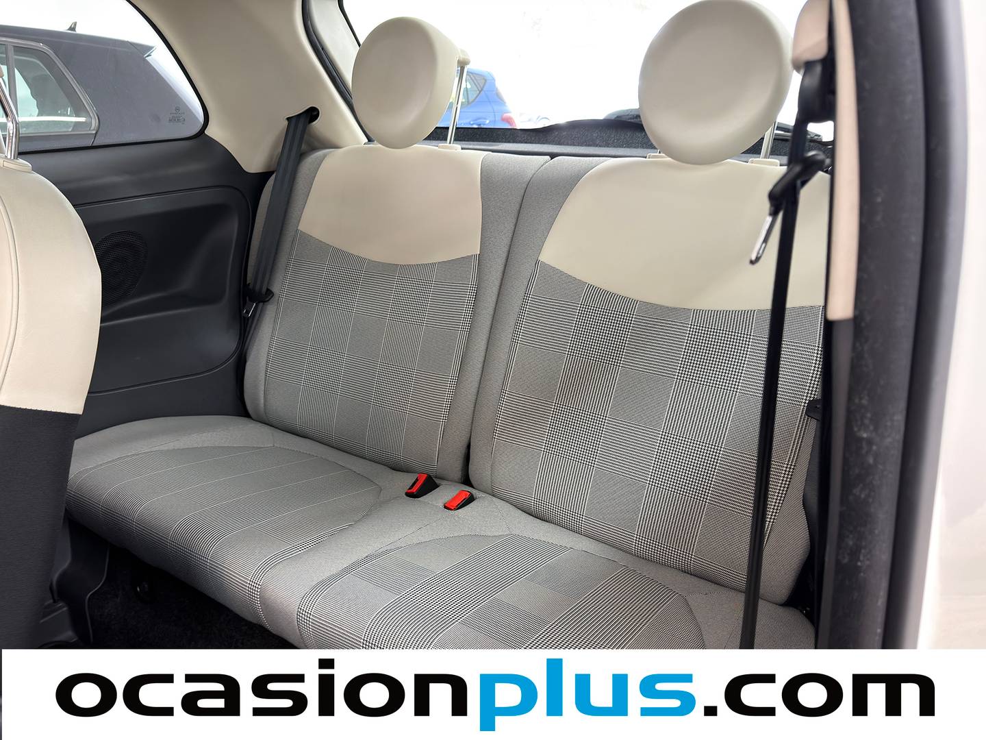 Foto asientos traseros Fiat 500 Fiat 500 1.2 8v Lounge (69 CV)