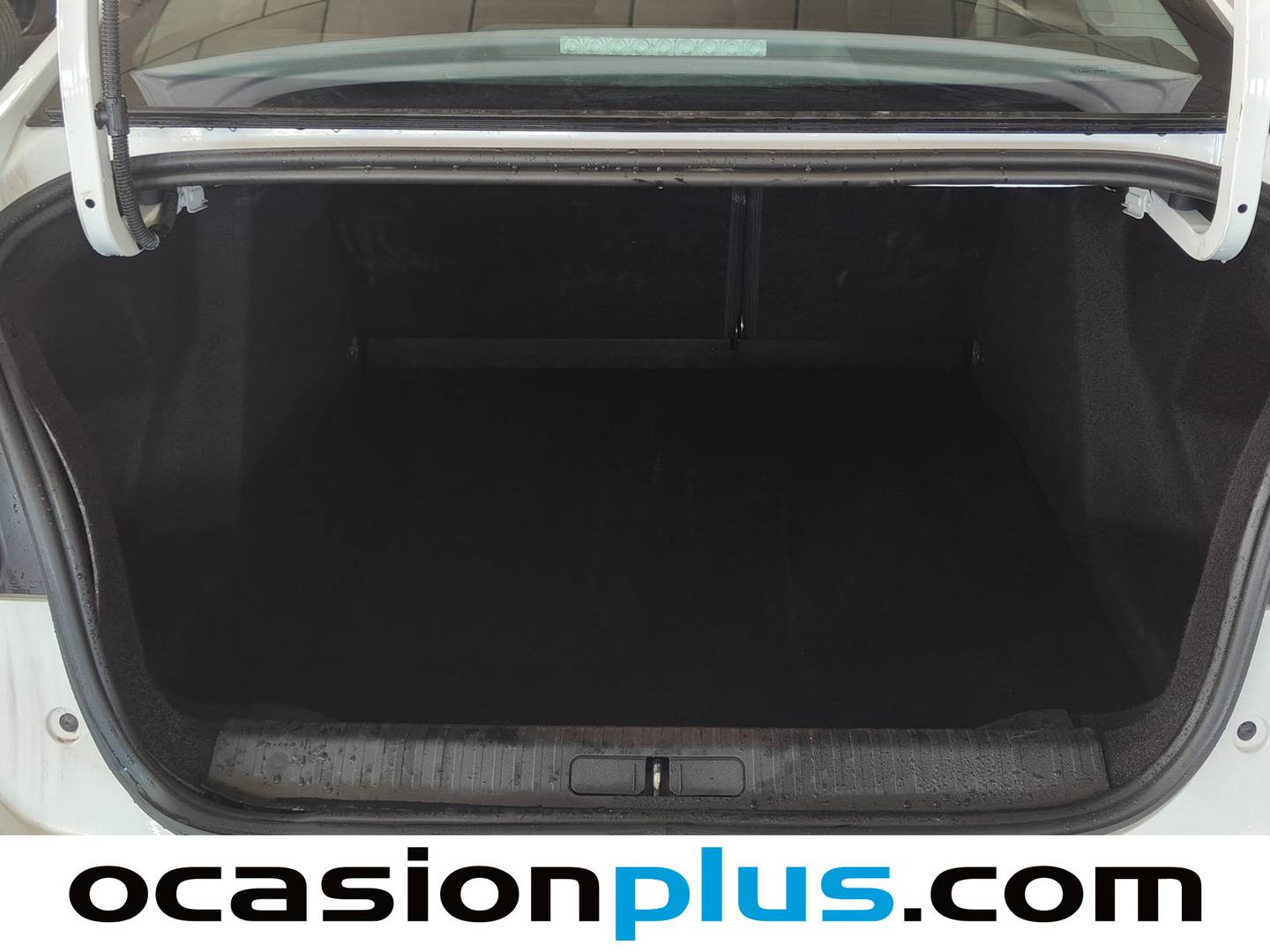 Foto Citroën C4 X Citroen C4 X PureTech 100 S&S 6v You  (102 CV)