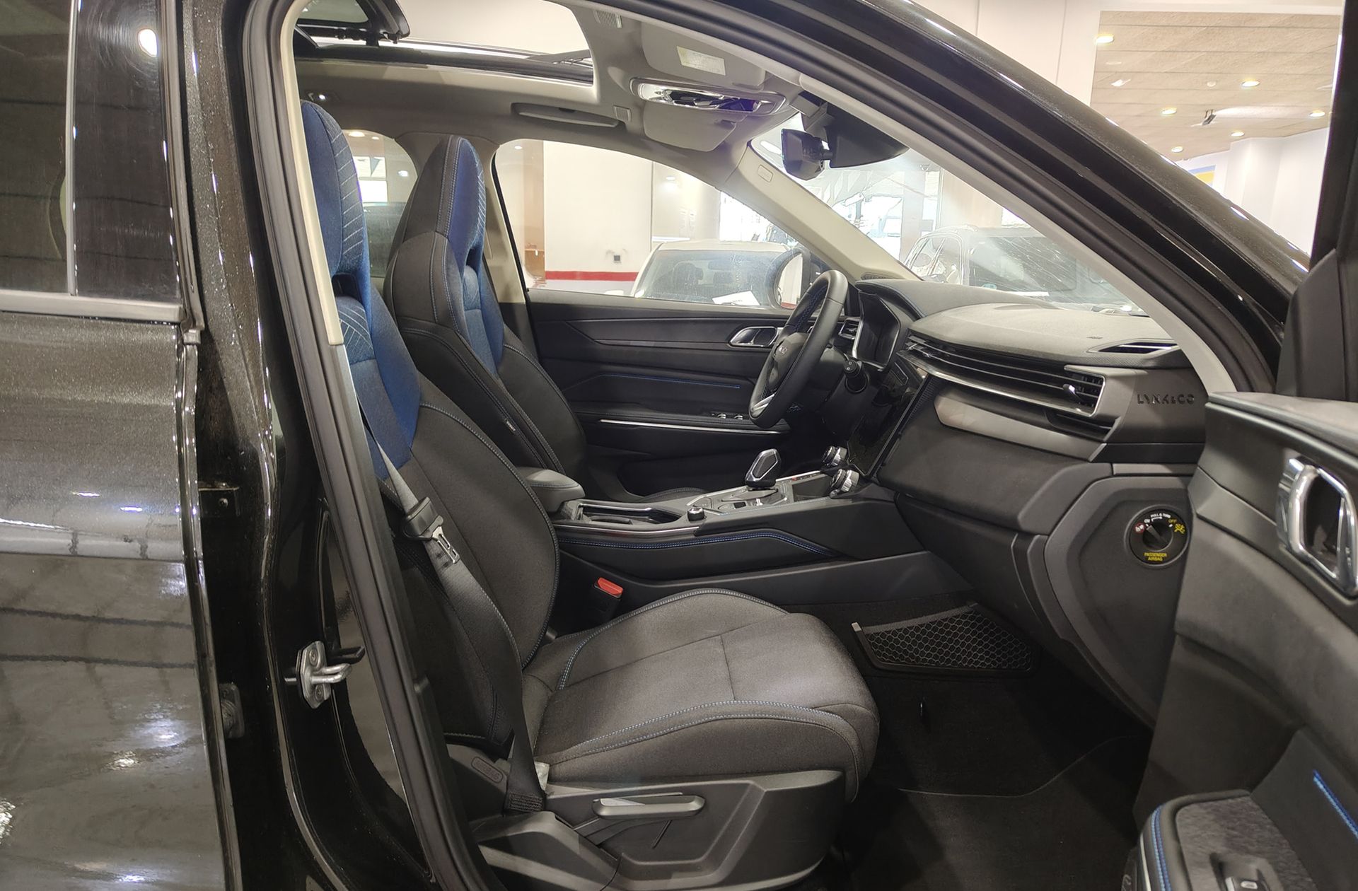 Lynk & Co 01 1.5 PHEV - foto 19