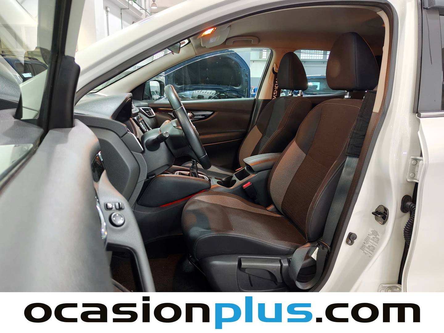 Foto Nissan QASHQAI Nissan Qashqai DIG-T 140 Acenta 4x2 103 kW (140 CV)