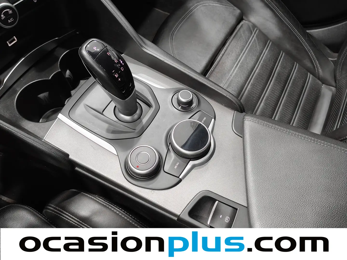 Foto Alfa Romeo Giulia Alfa Romeo Giulia 2.0 GME T4 Veloce ATX (280 CV)