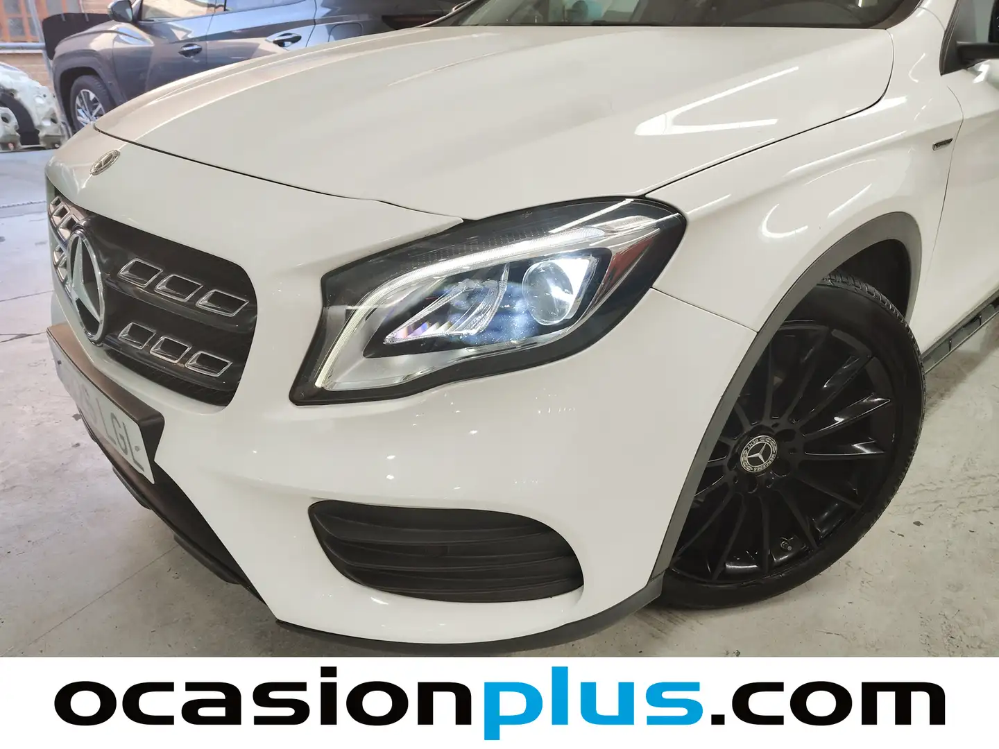 Foto Mercedes GLA Mercedes-Benz GLA 180 (122 CV) PACK AMG