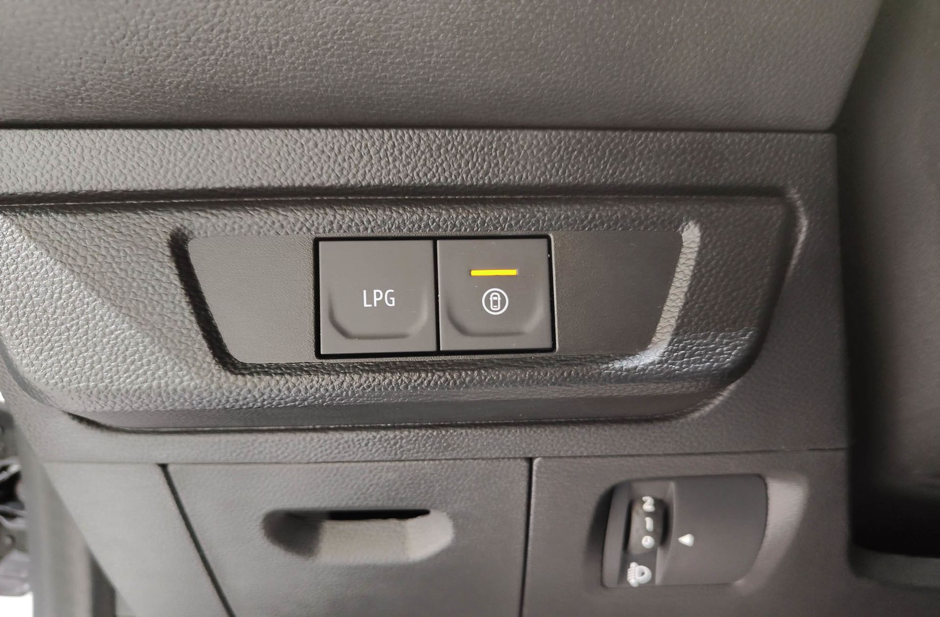 Dacia Jogger Essential GLP ECO-G - foto 18