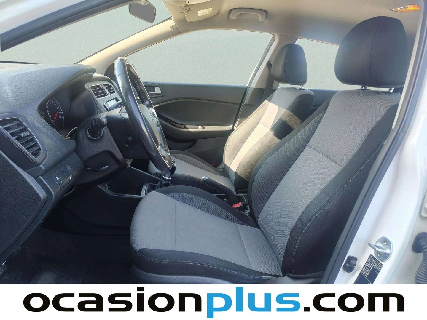 Foto asientos delanteros Hyundai i20 Hyundai i20 1.0 TGDI Essence LE (100 CV)