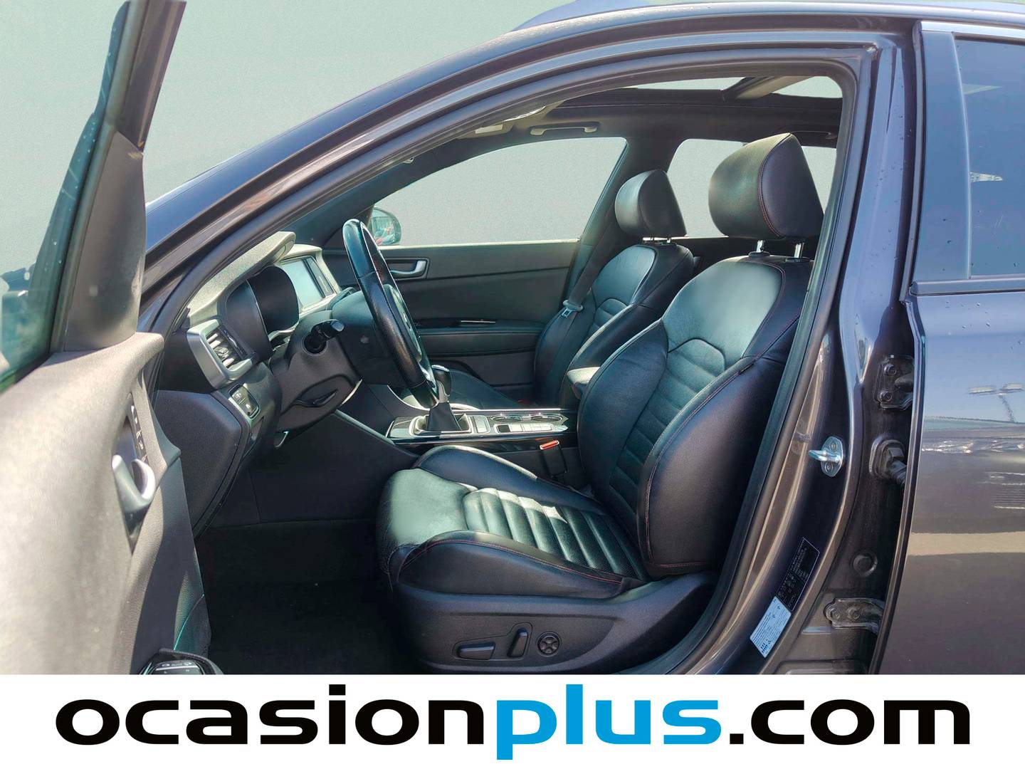 Foto asientos delanteros KIA Optima SW KIA Optima SW SW 1.7 CRDi VGT GT Line Eco-Dynamics (141 CV)