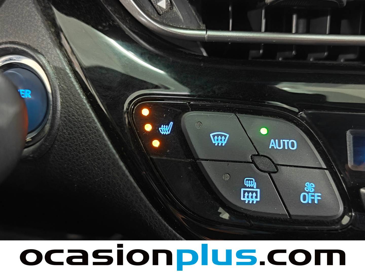 Extras y acabados del Toyota C-HR Toyota C-HR 1.8 125H Dynamic Plus (122 CV)