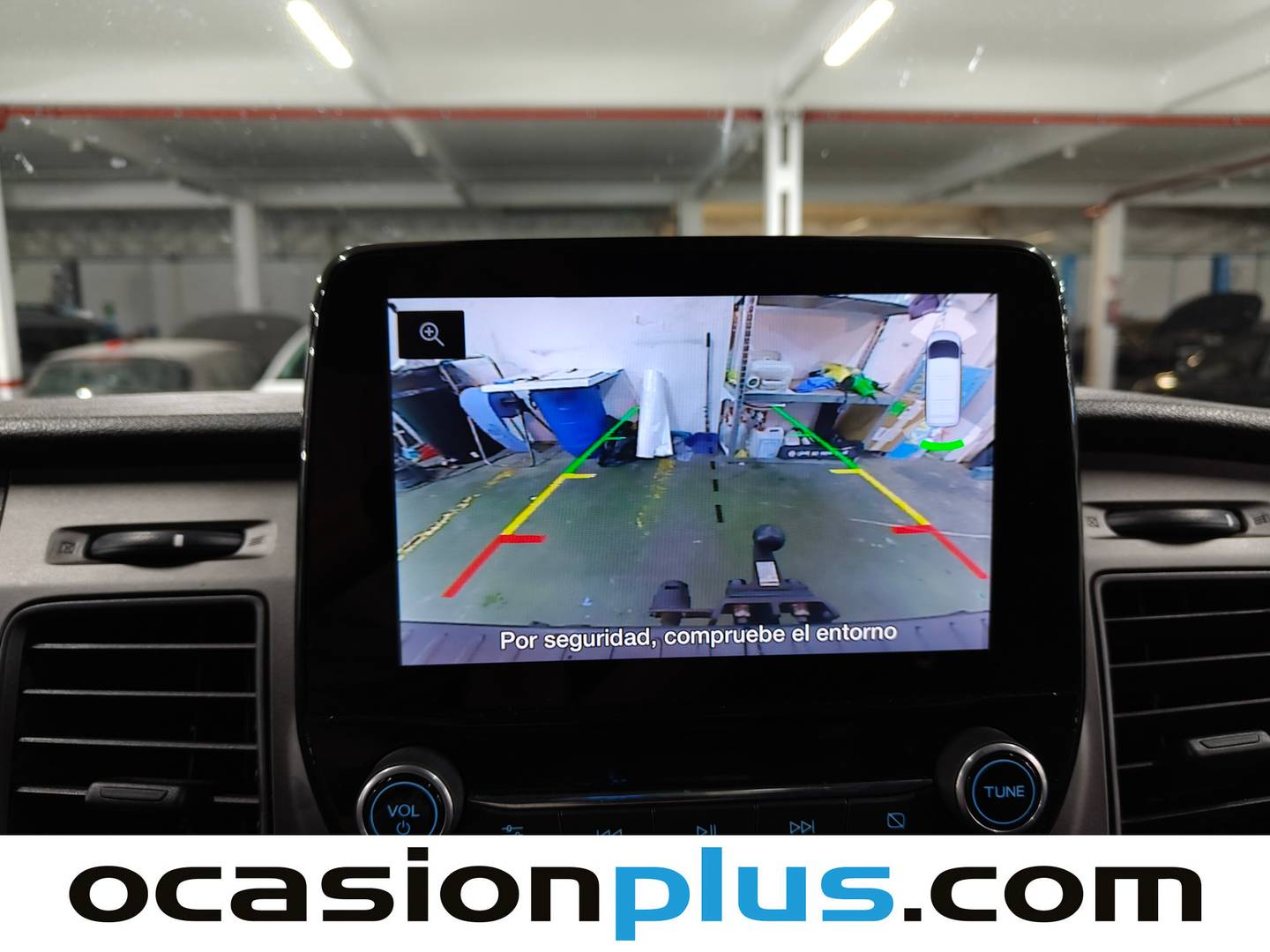 Equipamiento del Ford Transit Custom Ford Transit Custom Kombi 2.0 TDCI 320 L1 Trend (130 CV) 9 Plazas