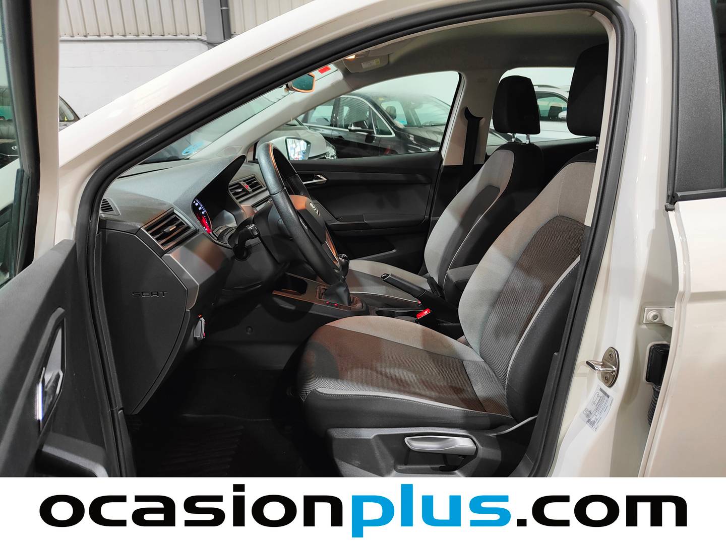 Foto asientos delanteros Seat Ibiza Seat Ibiza 1.0 TSI Style Plus (115 CV)
