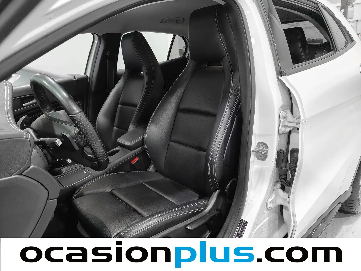 Foto Mercedes GLA Mercedes-Benz GLA GLA 180 (122 CV) Pack AMG