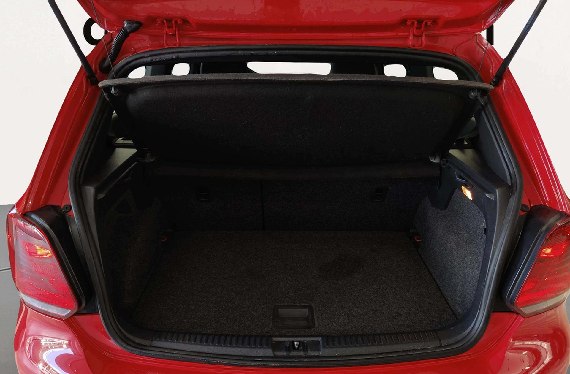 Volkswagen Polo Sport by R-Line 1.6 TDI - foto 16