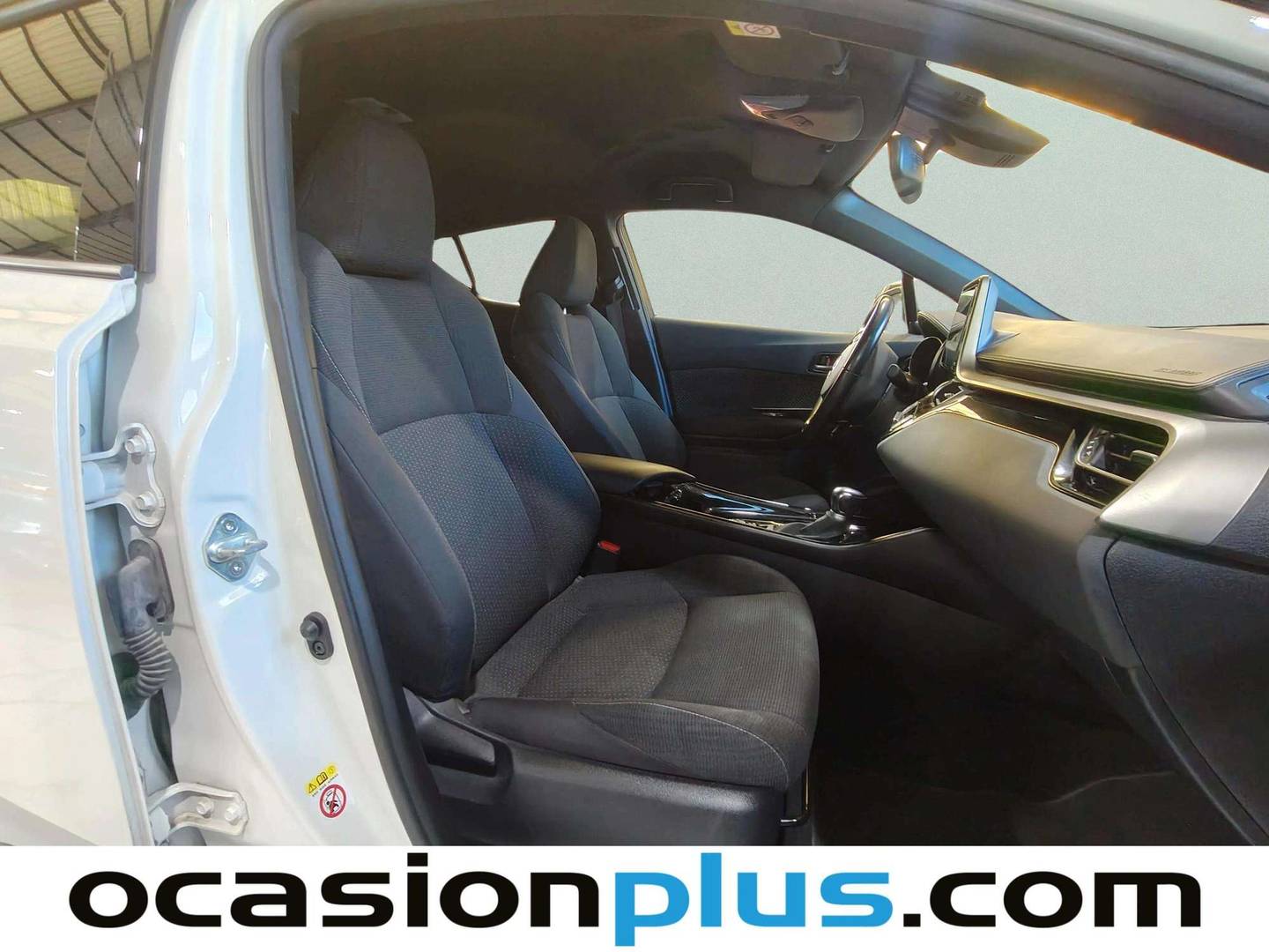 Toyota C-HR Toyota C-HR 1.8 125H Advance (122 CV) híbrido