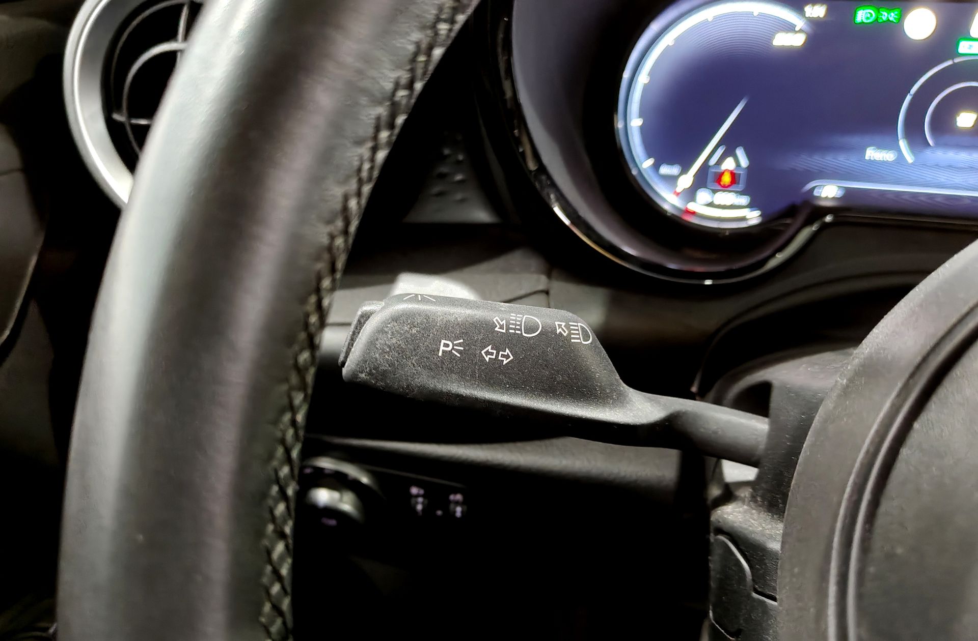 Alfa Romeo Tonale 1.5 MHEV Sprint FWD - foto 25