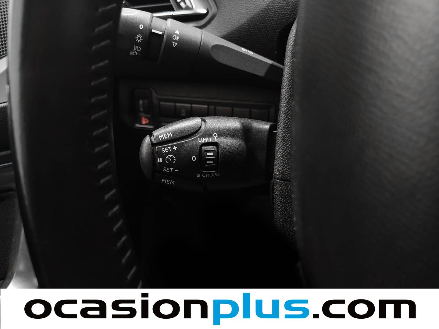 Equipamiento del Peugeot 308 Peugeot 308 SW BlueHDI 100 Business Line (100 CV)