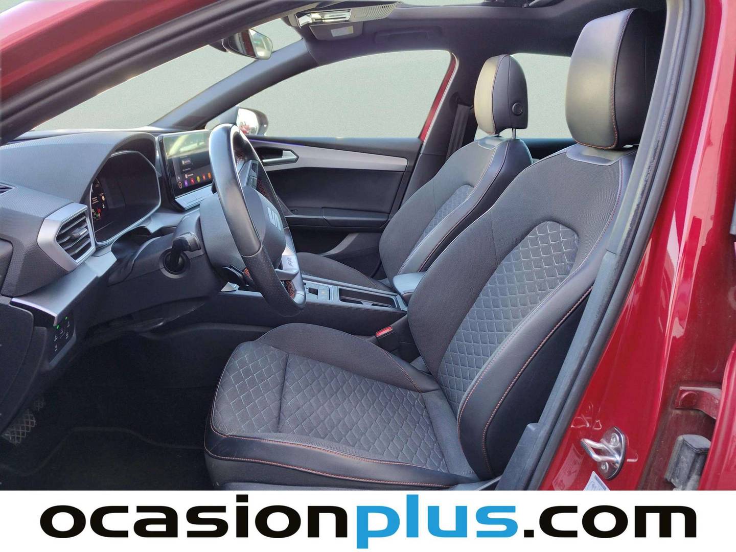 Foto asientos delanteros Seat León SEAT León 1.5 eTSI S&S FR Go L DSG (150 CV)