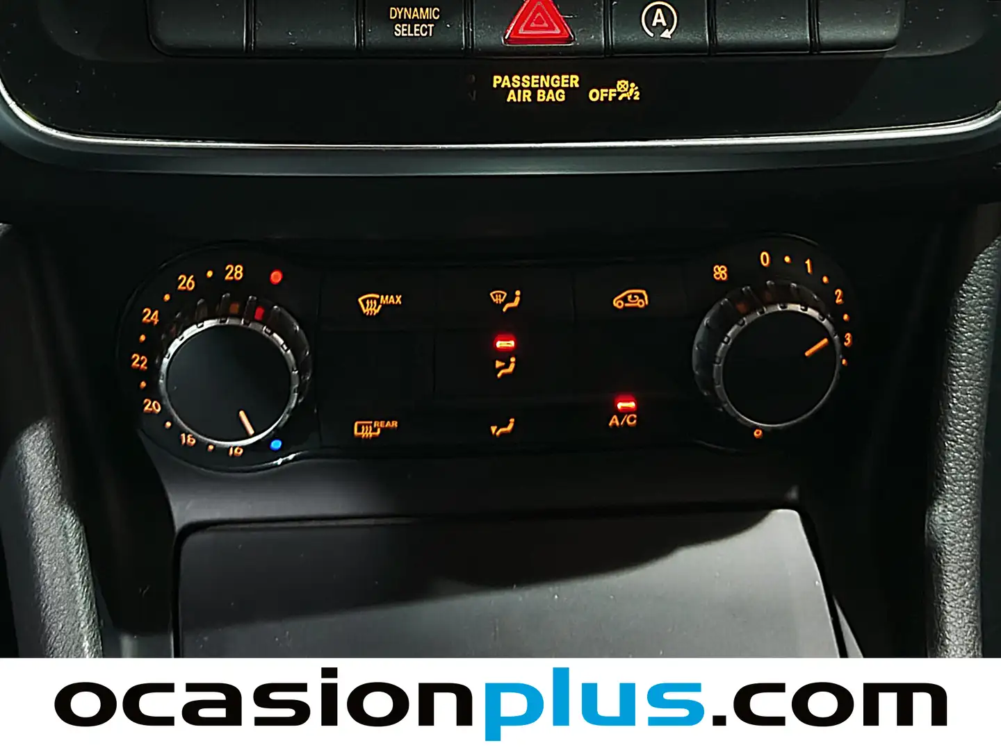 Foto Mercedes CLA Mercedes-Benz CLA Shooting Brake CLA 200 d  (136 CV) Pack AMG