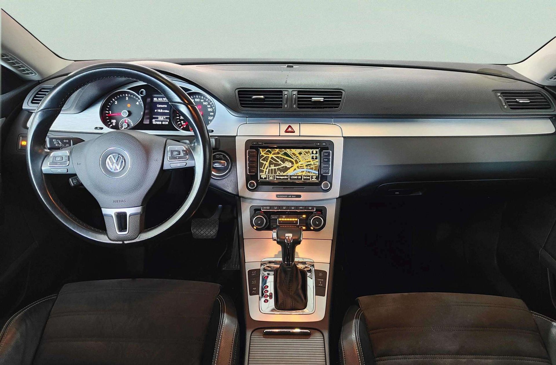 Volkswagen Passat CC 2.0 TDI DPF DSG - foto 6