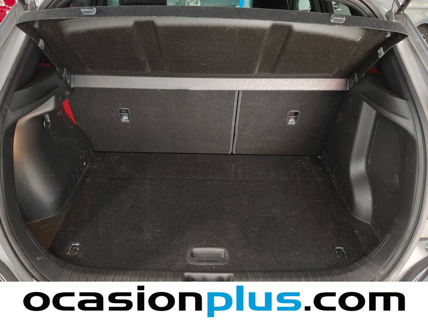 Fotos maletero Hyundai Kona Hyundai Kona 1.6 GDI HEV Tecno Red DT (141 CV)