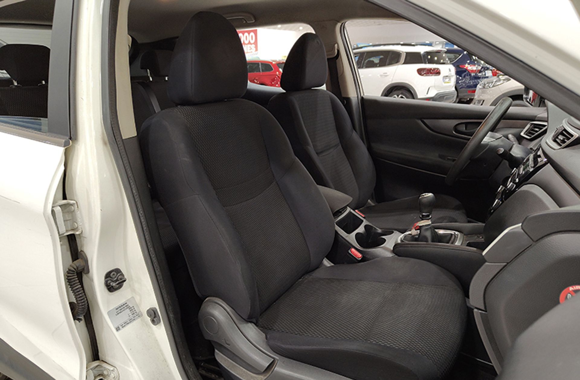 Nissan Qashqai dCi 130 Visia 4x4-i - foto 13