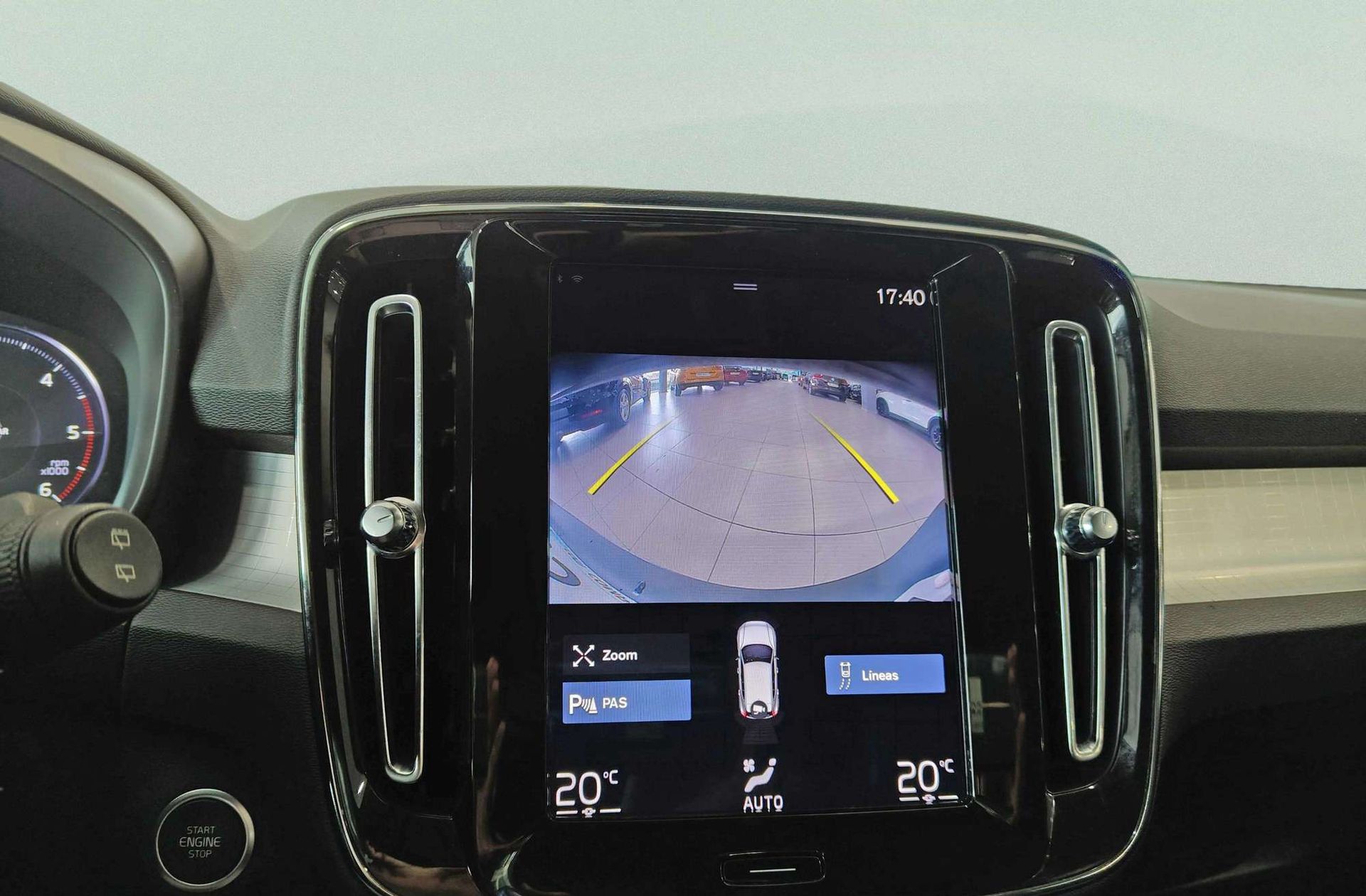 Volvo XC40 D3 Business Plus - foto 9