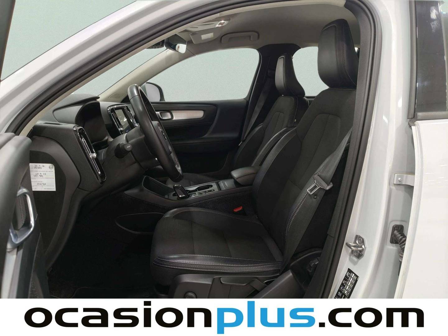 Foto asientos delanteros Volvo XC40 Volvo XC40 T3 Momentum Pro Auto (163 CV)