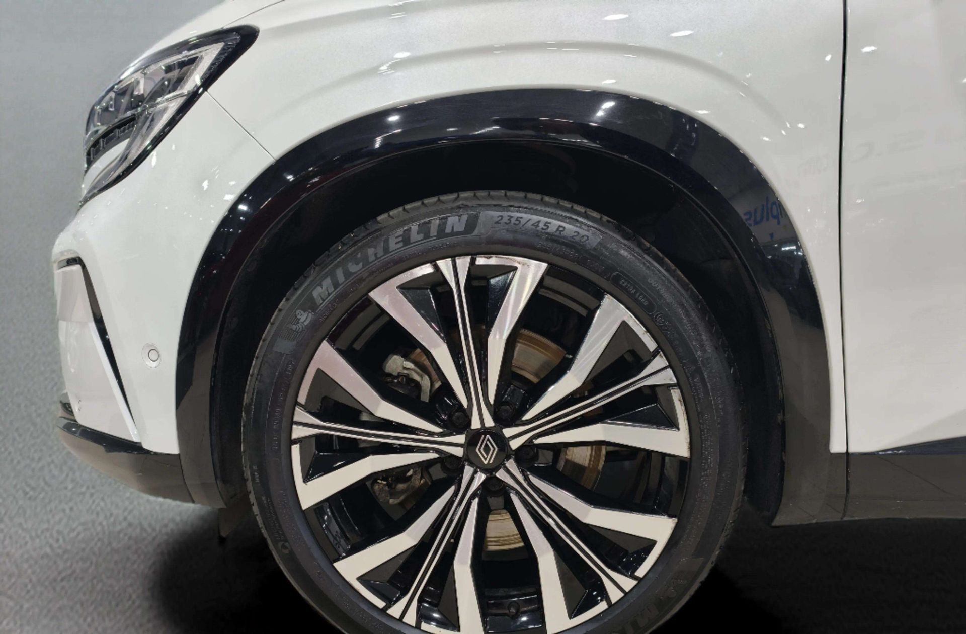 Renault Austral Iconic E-Tech Full Hybrid - foto 41