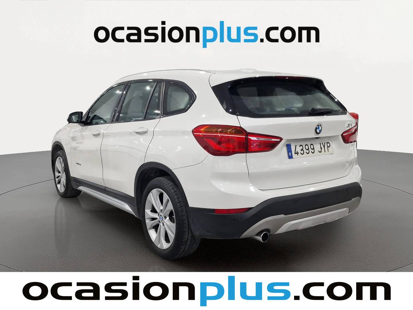 Foto trasera BMW X1 BMW X1 sDrive18d (150 CV) izquierda
