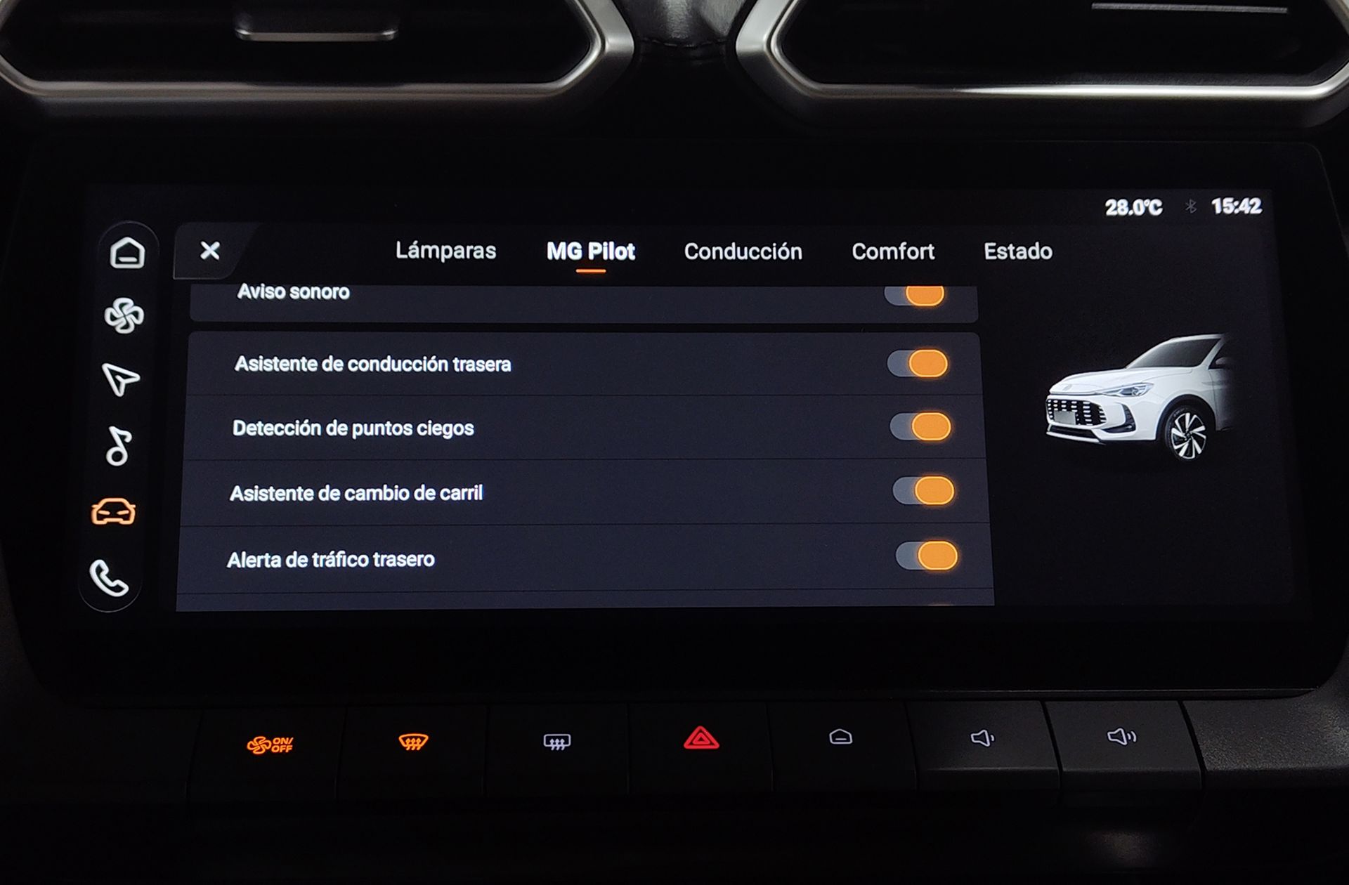 MG ZS 1.5 Hybrid+ Luxury - foto 13