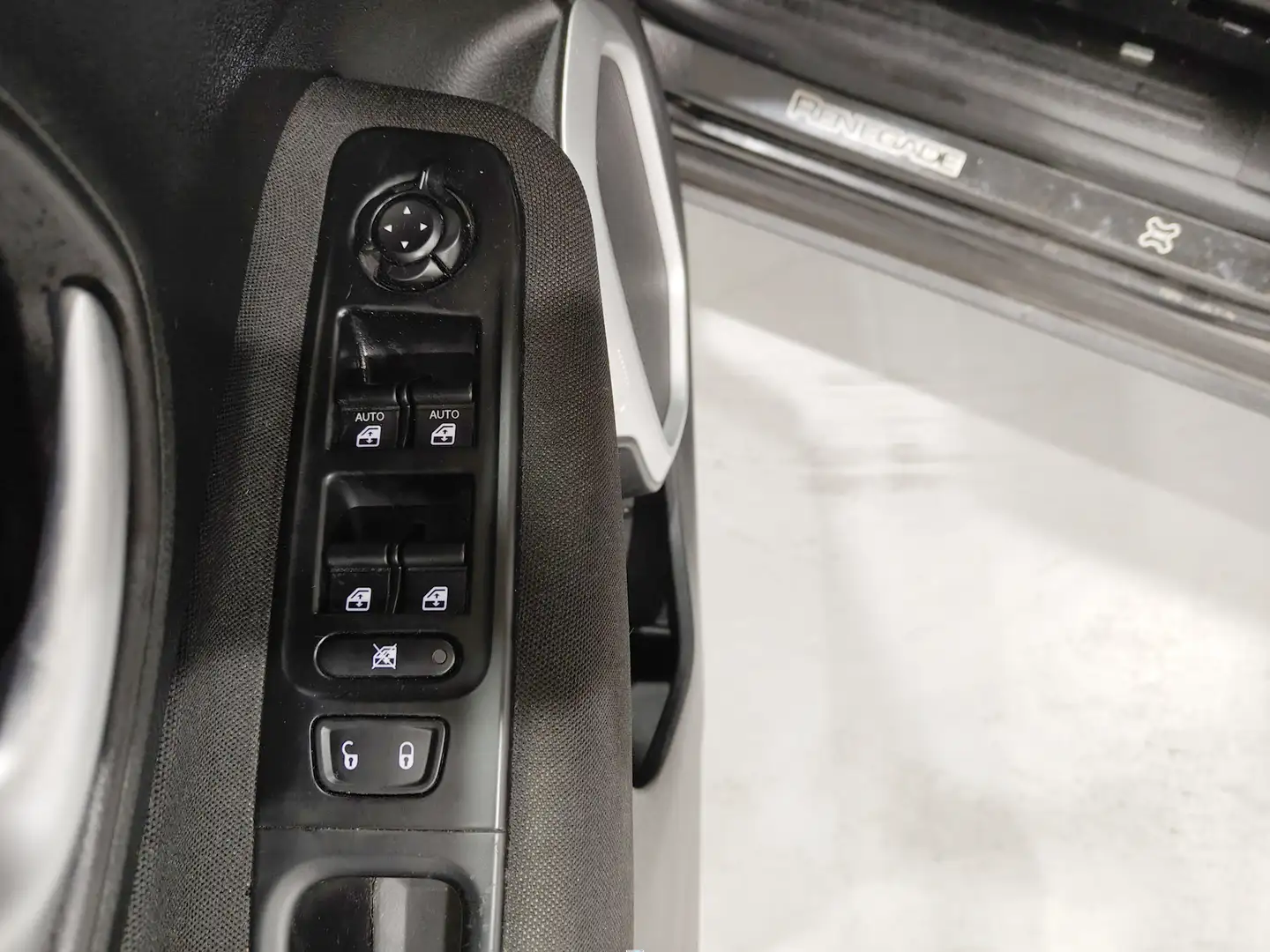 Foto Jeep Renegade Jeep Renegade 1.0G Sport 4x2 (120 CV)