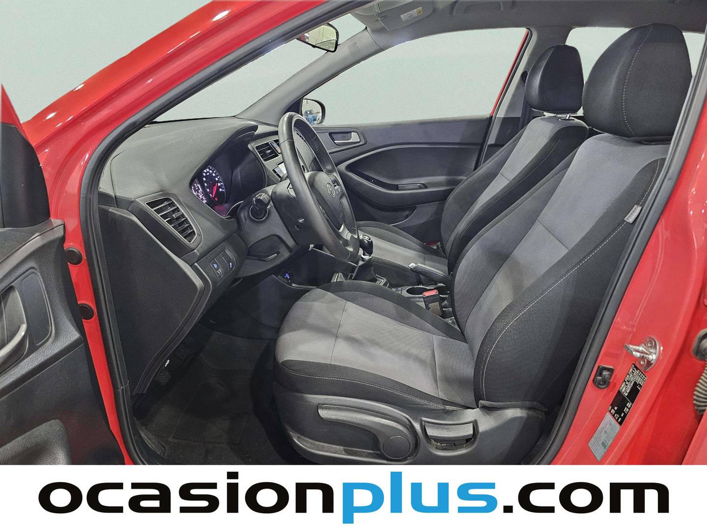 Foto asientos delanteros Hyundai i20 Hyundai i20 1.2 MPI Essence LE (75 CV)