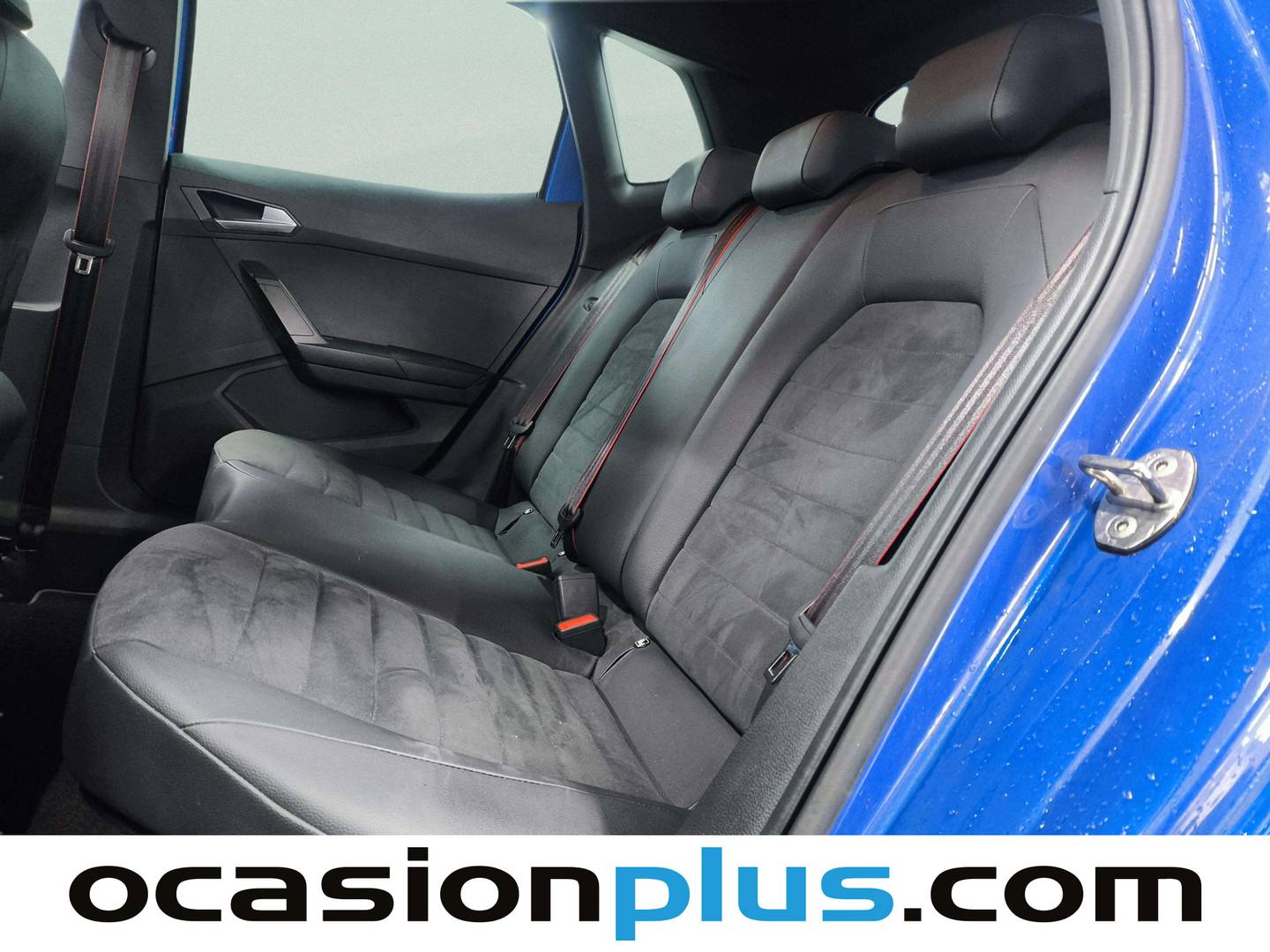 Foto Seat Arona SEAT Arona 1.0 TSI S&S FR Plus DSG (110 CV)