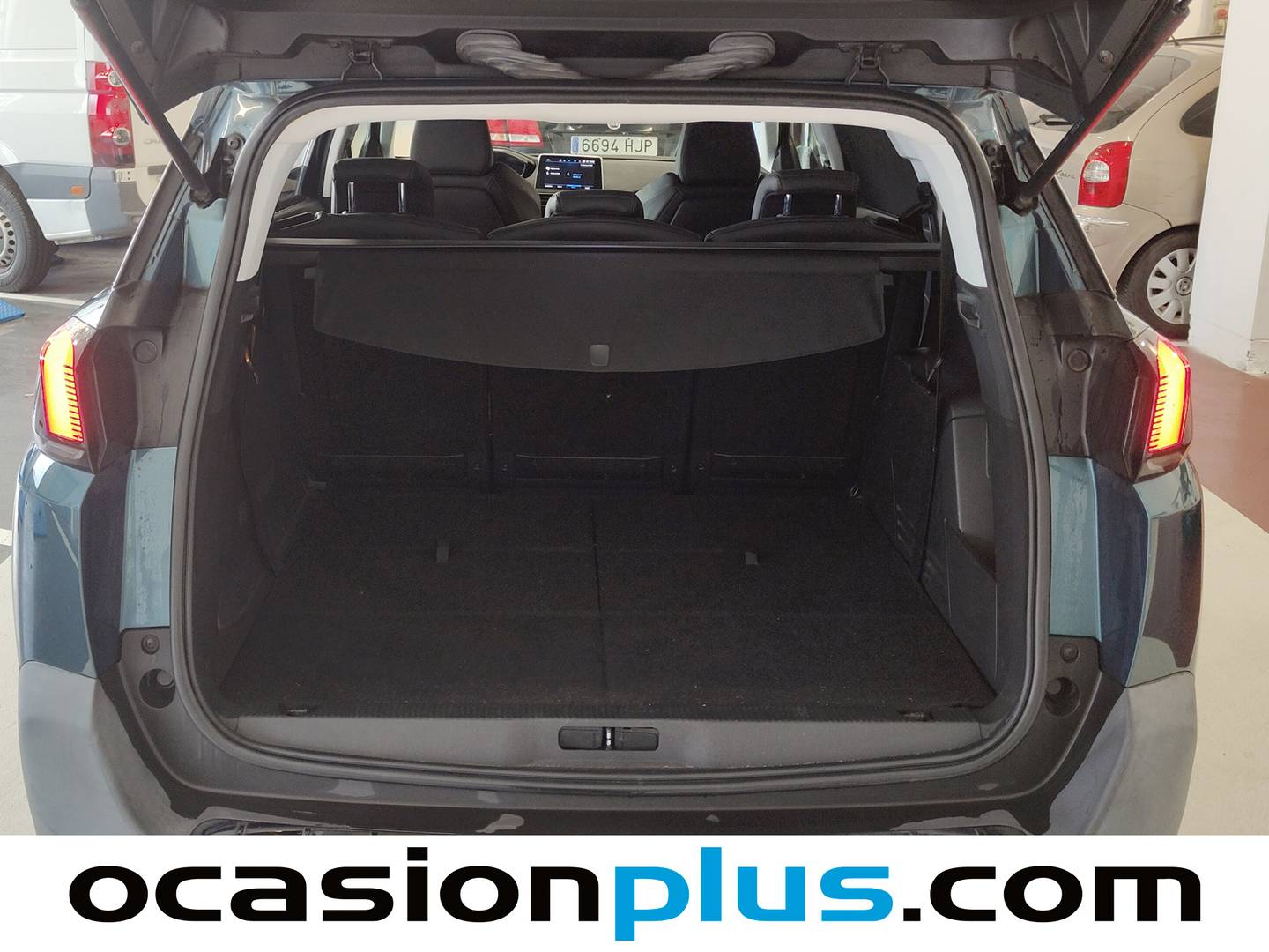 Foto asientos delanteros Peugeot 5008 Peugeot 5008 BlueHDi 130 S&S Allure 7 Plazas (130 CV)