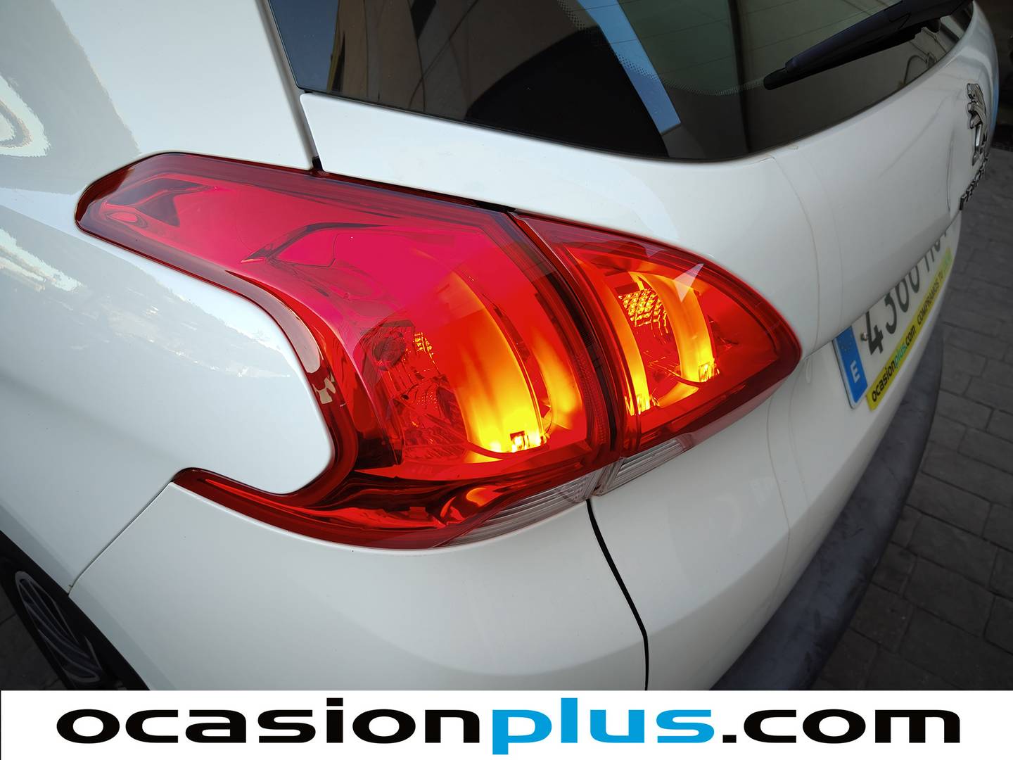 Equipamiento del Peugeot 2008 Peugeot 2008 VTI 82 Active (82 CV)