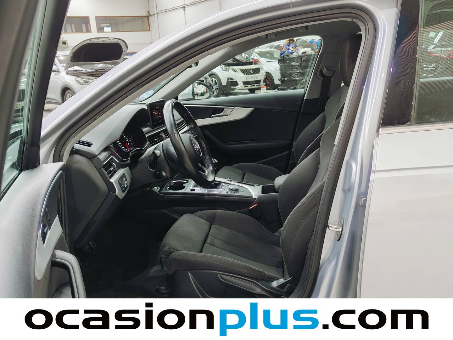 Foto asientos delanteros Audi A4 Audi A4 S line edition 2.0 TDI (150 CV)