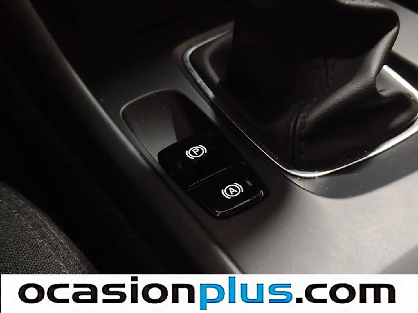 Foto Volvo XC40 Volvo XC40 T2 Essential (129 CV)