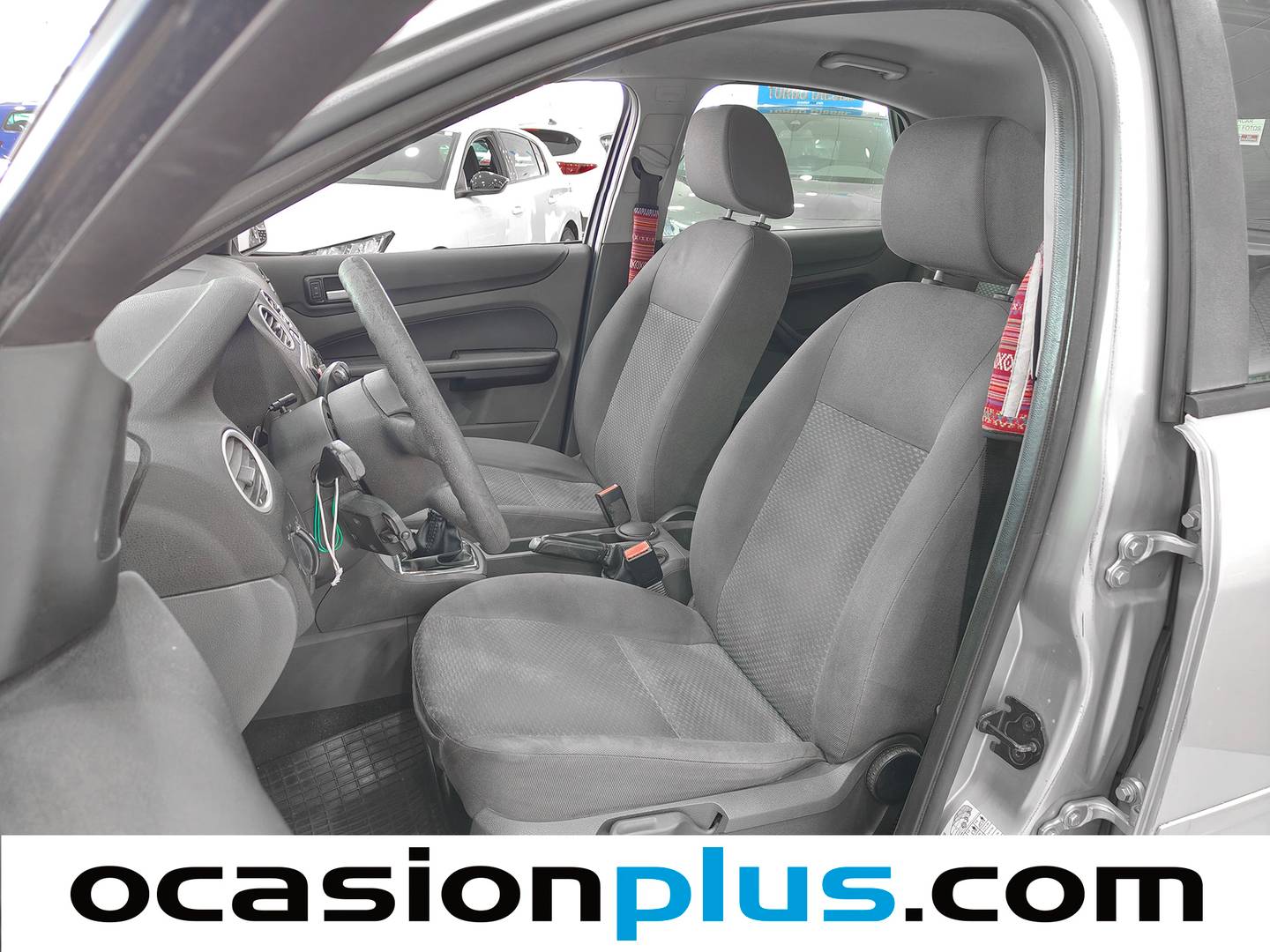 Foto asientos delanteros Ford Focus Ford Focus 1.6 Trend (100 CV)