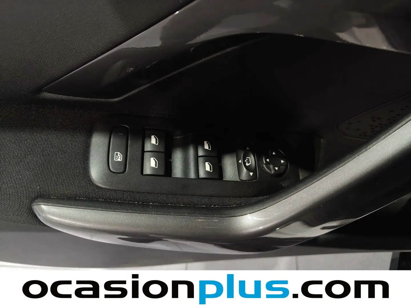 Foto Peugeot 2008 Peugeot 2008 BlueHDi 100 Style (100 CV)