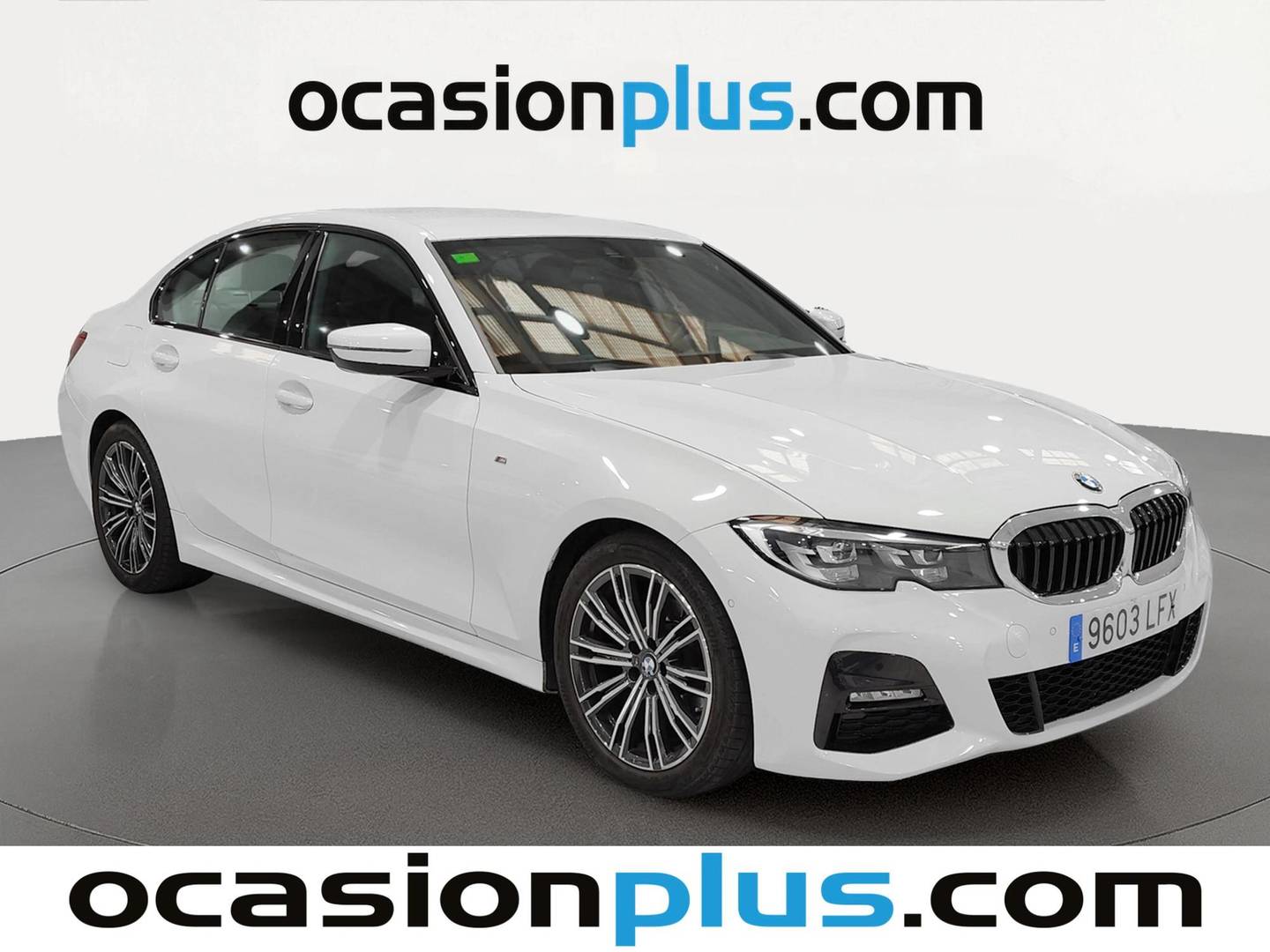 Foto delantera BMW Serie 3 BMW Serie 3 318d (150 CV) Paquete M derecha
