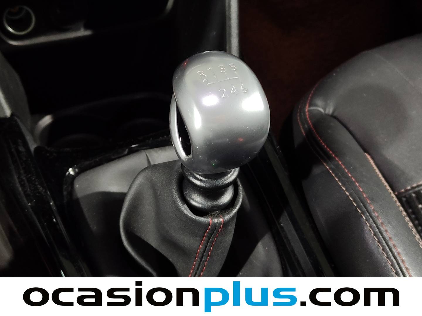 Foto Peugeot 2008 Peugeot 2008 PureTech 130 S&S GT Line (130 CV)